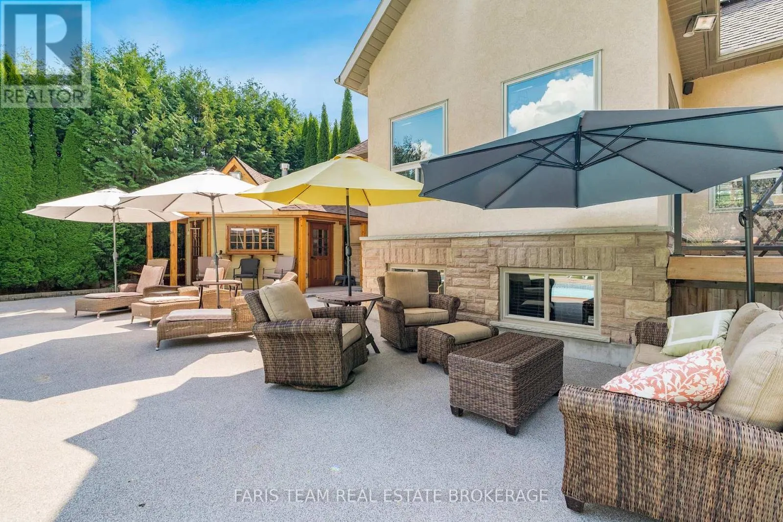 1609 WEDGEWOOD DRIVE