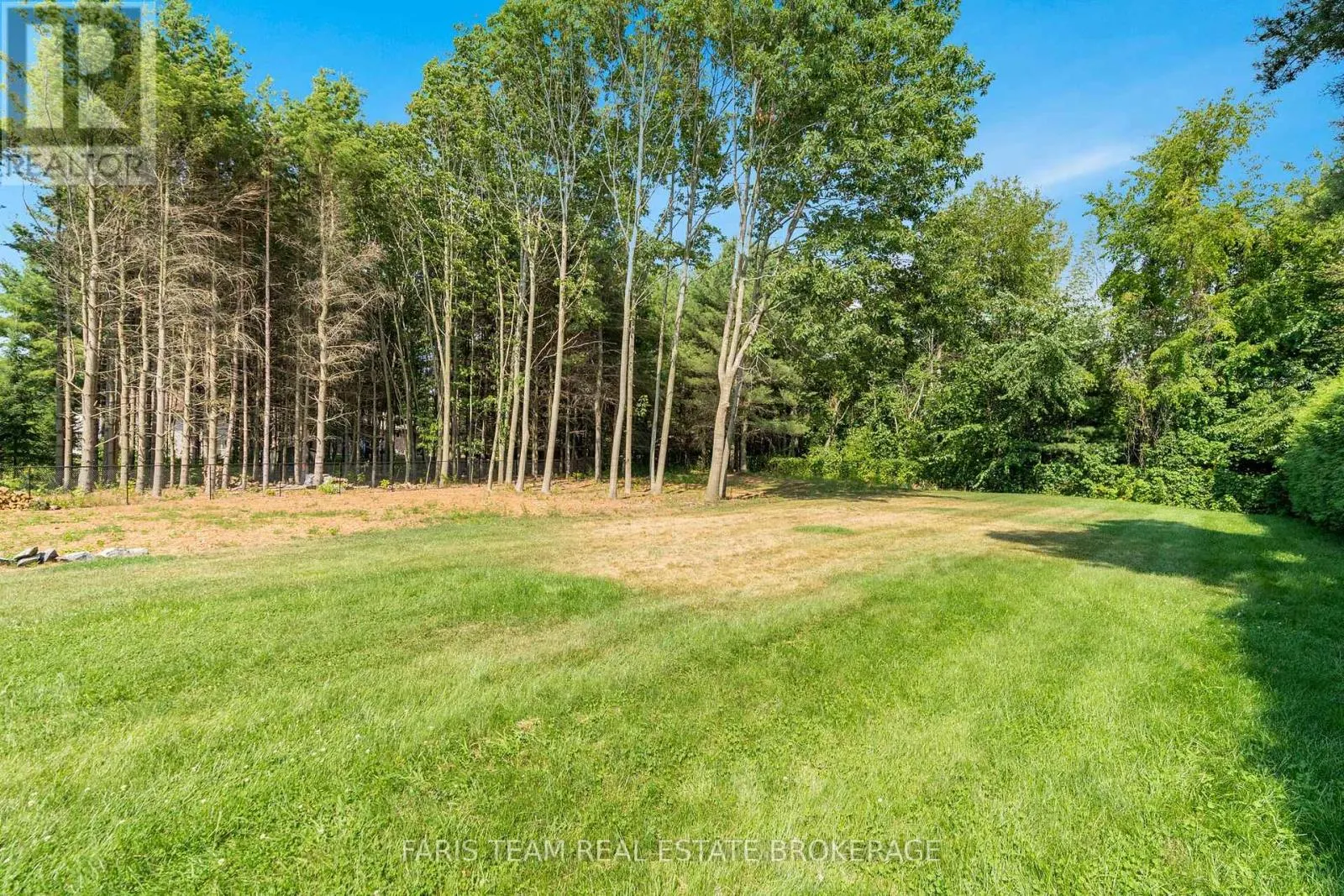 1609 WEDGEWOOD DRIVE