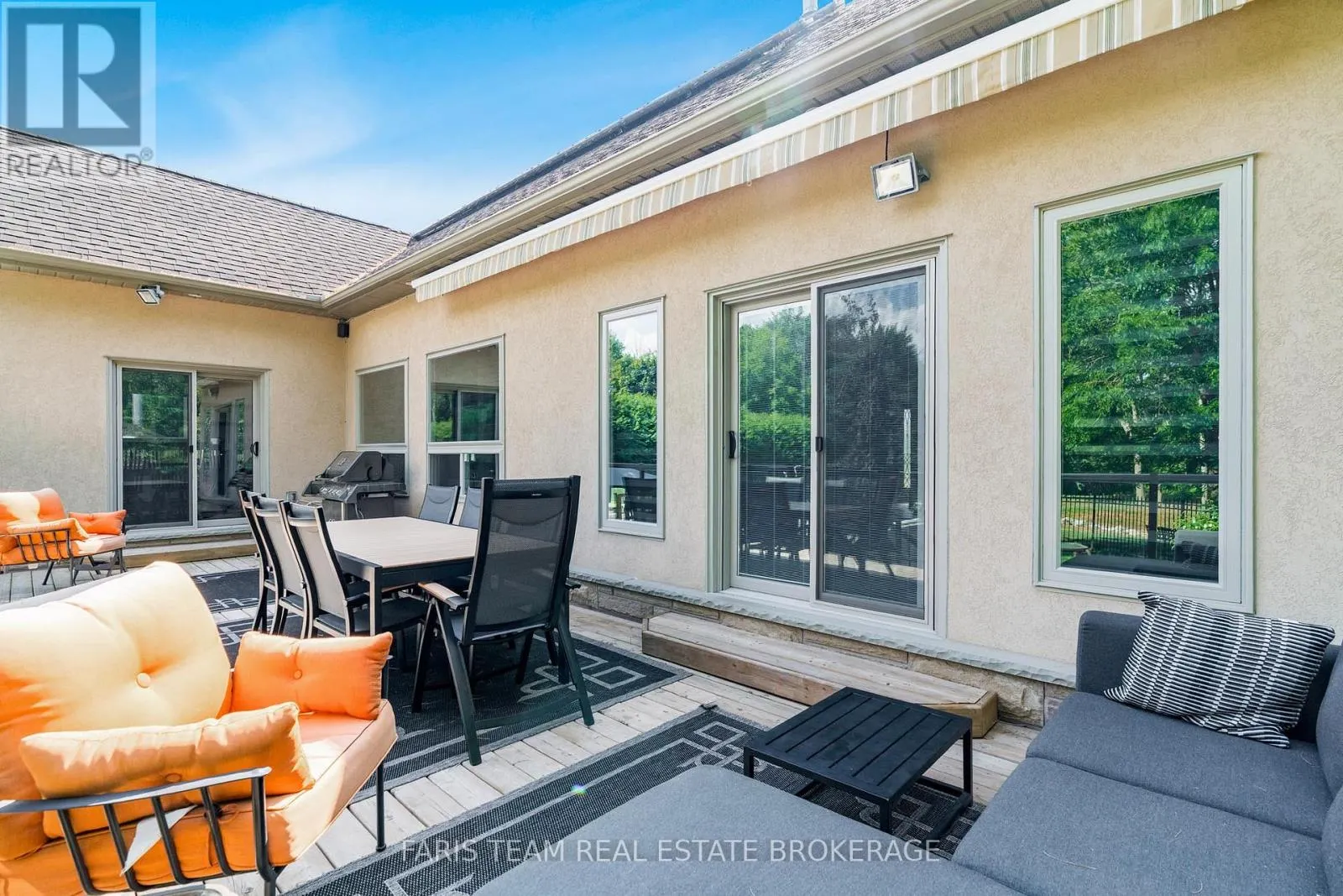 1609 WEDGEWOOD DRIVE