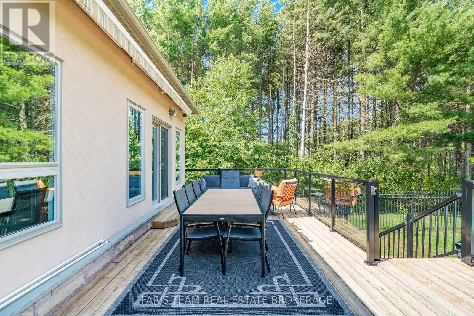 1609 WEDGEWOOD DRIVE