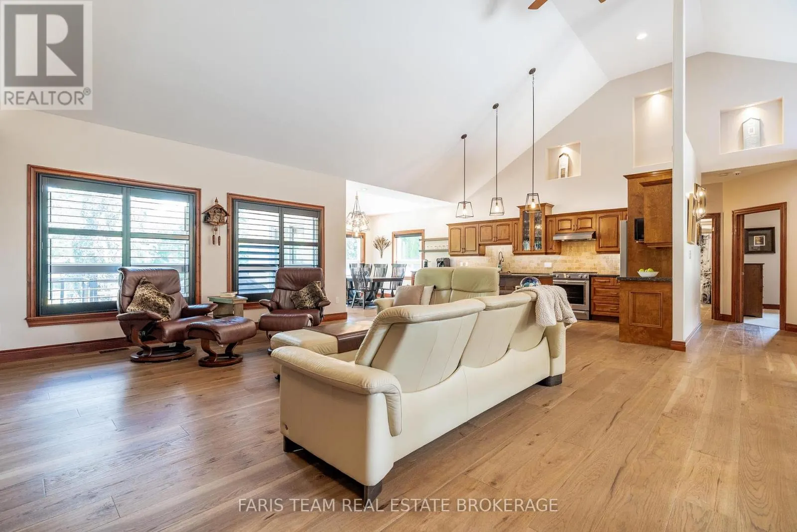 1609 WEDGEWOOD DRIVE