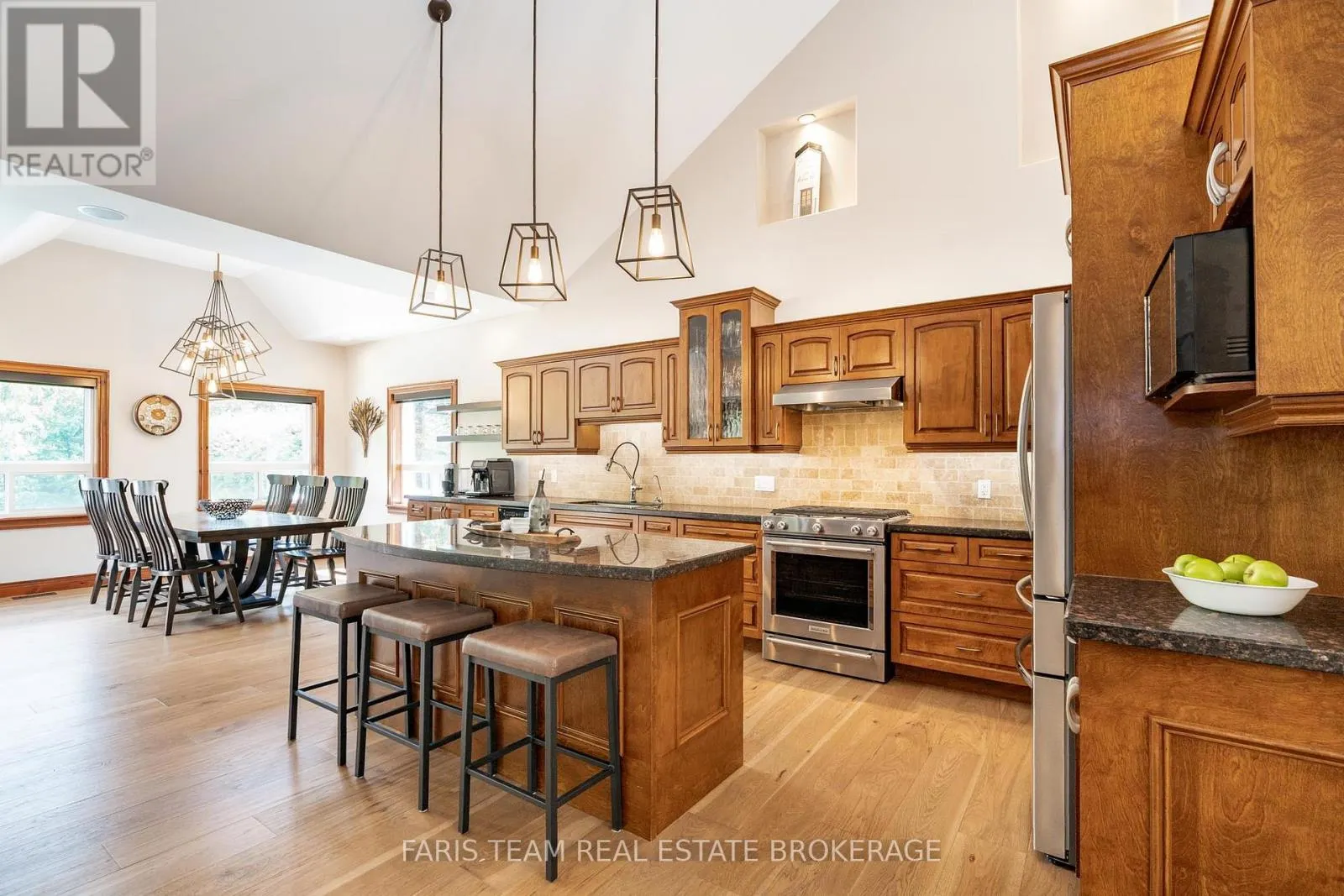 1609 WEDGEWOOD DRIVE