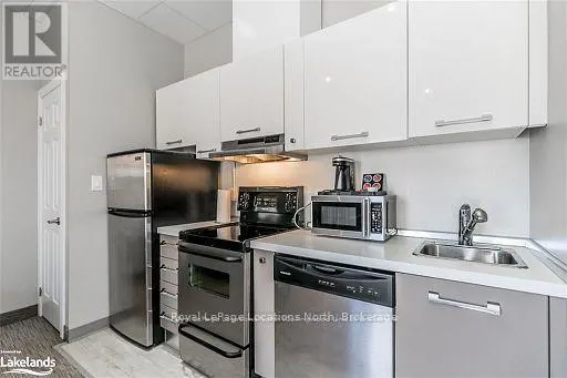 109 - 361 MOSLEY STREET, #109