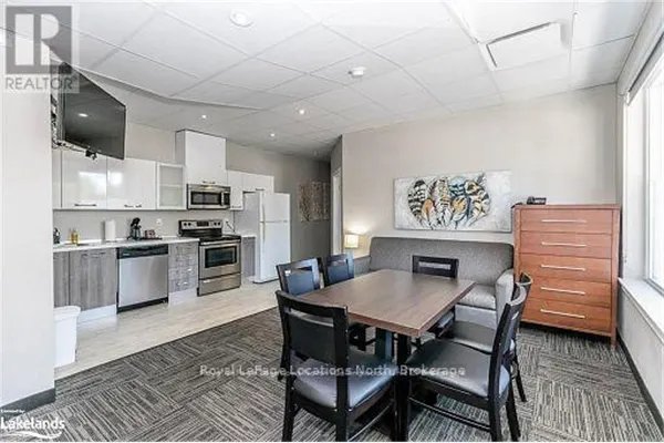 103 - 361 MOSLEY STREET, #103