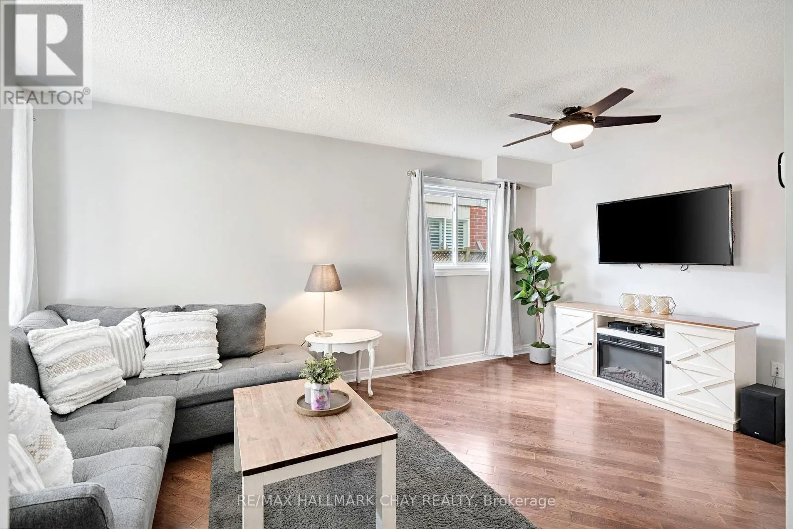 104 PICKETT CRESCENT