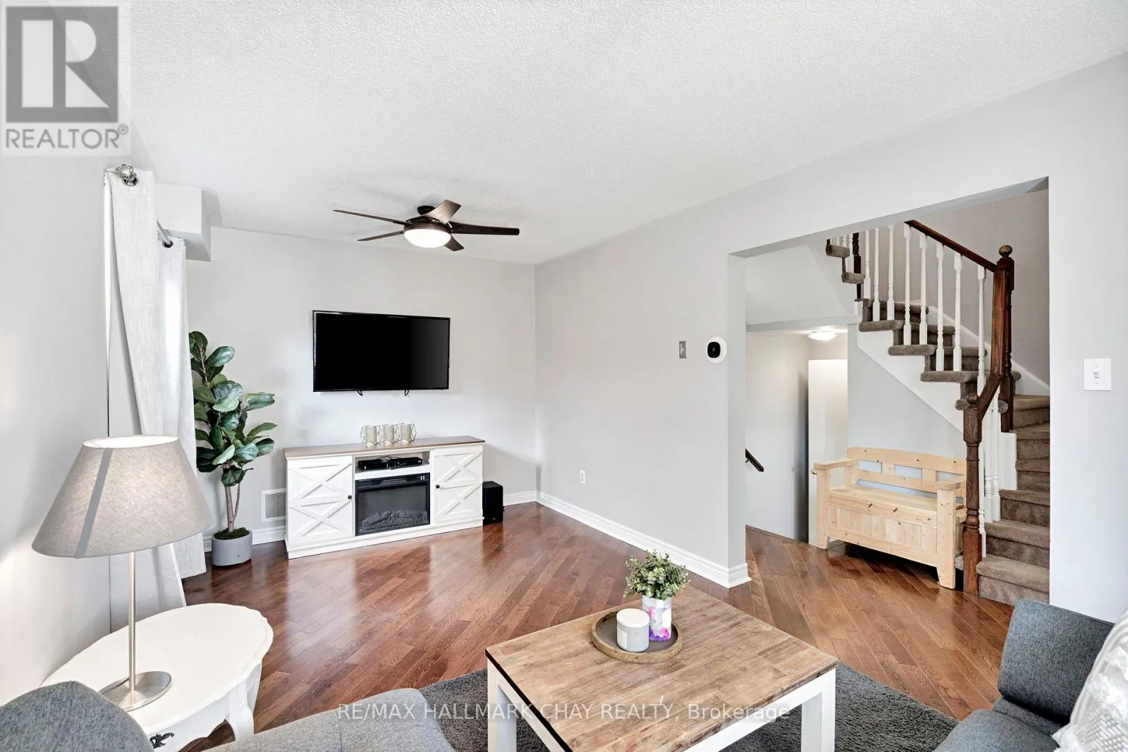 104 PICKETT CRESCENT