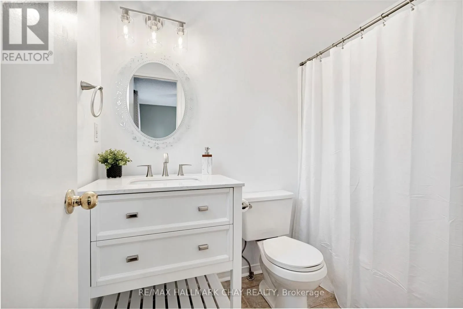 104 PICKETT CRESCENT