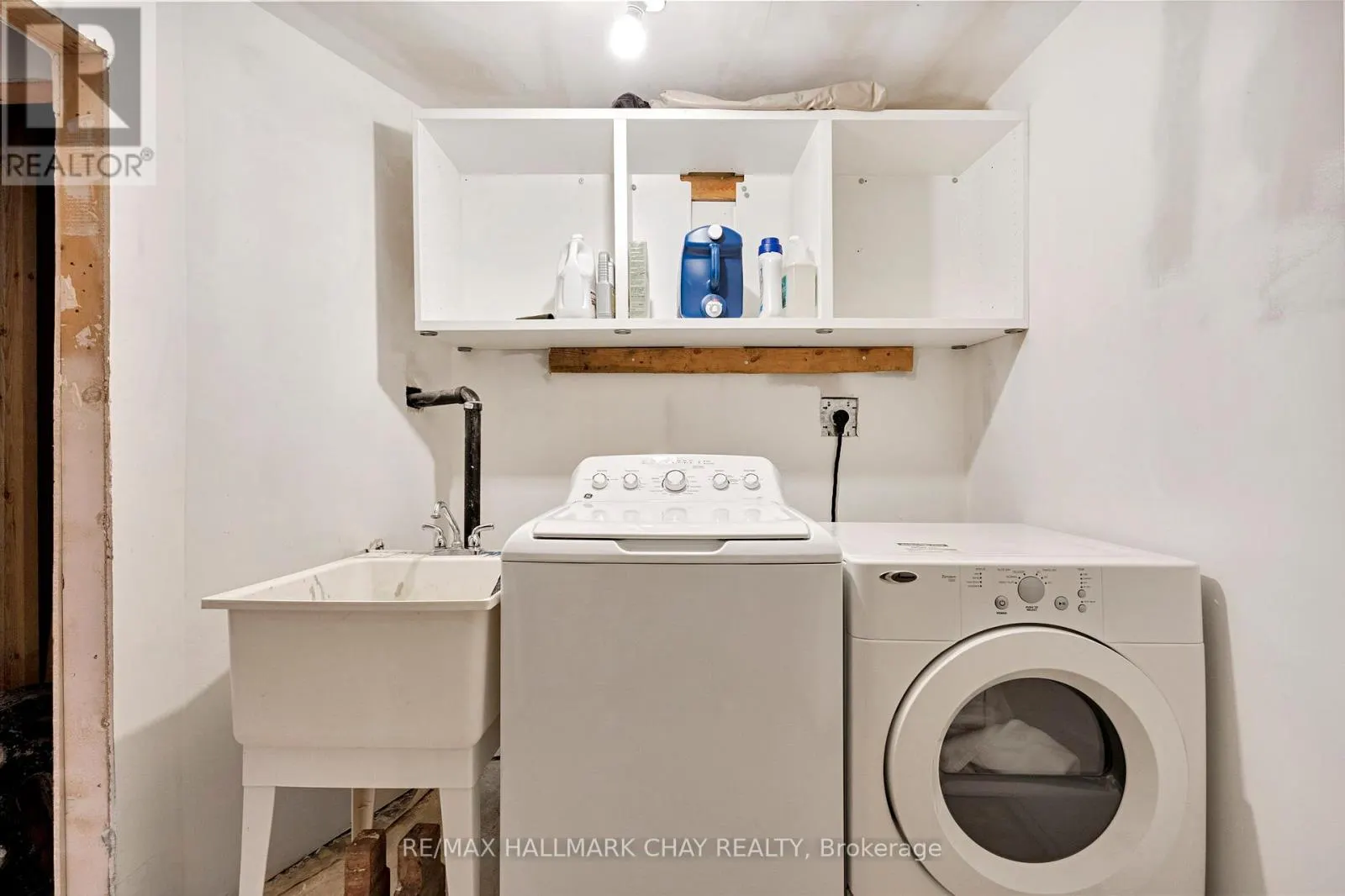 104 PICKETT CRESCENT