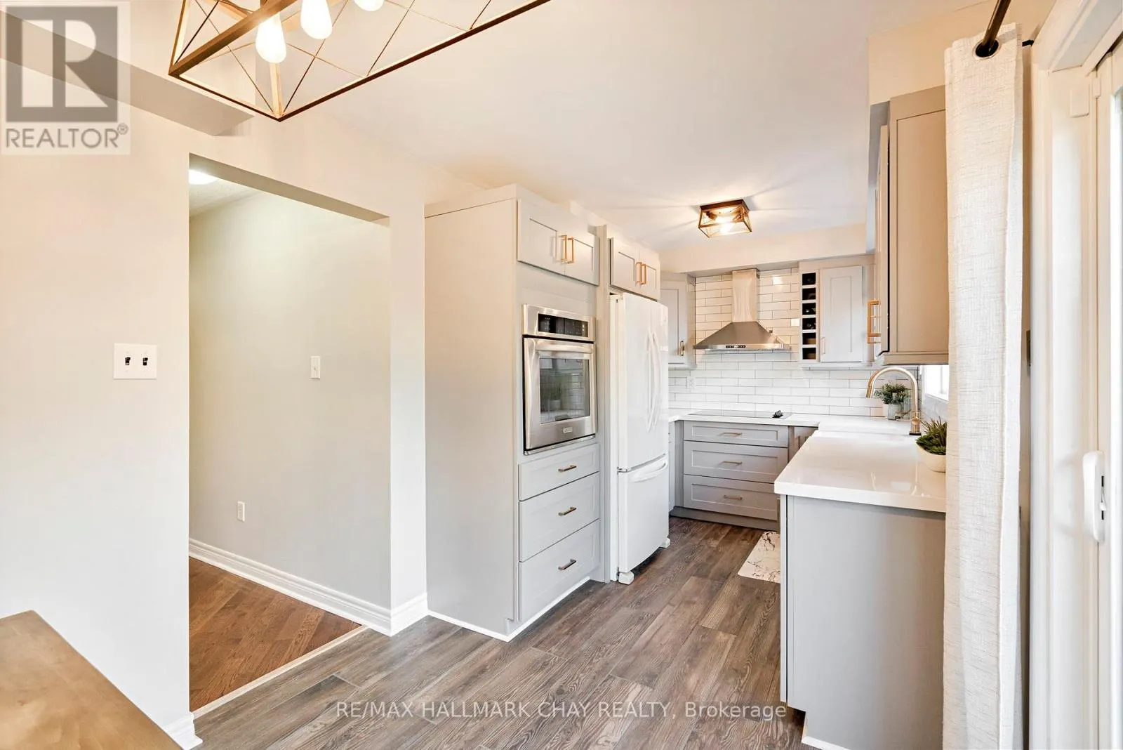 104 PICKETT CRESCENT