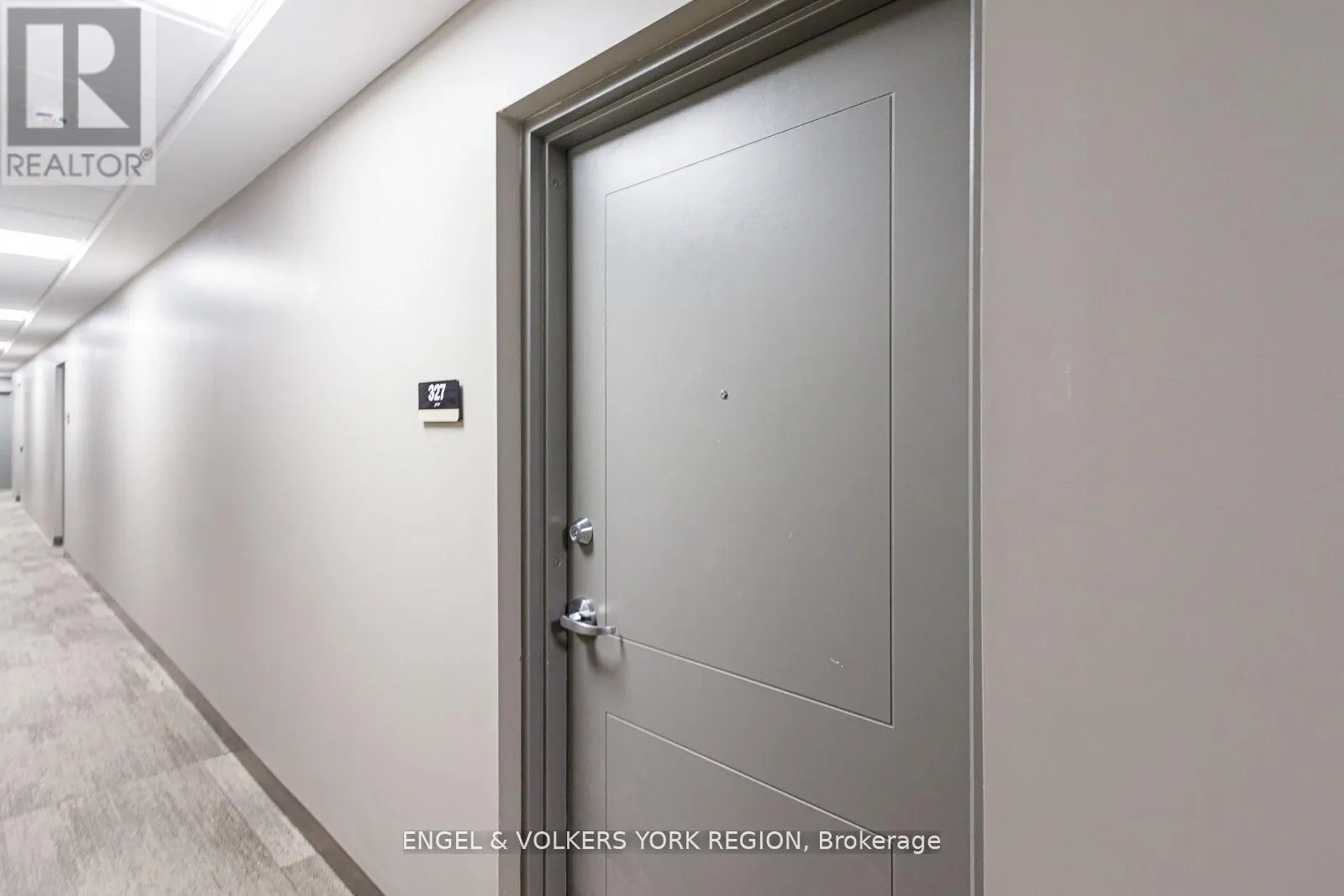 327 - 4 KIMBERLY LANE E