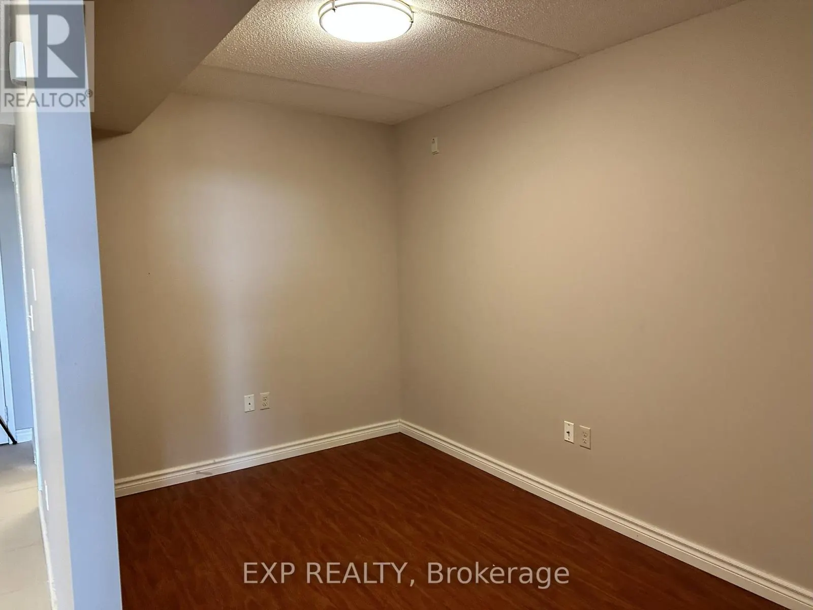 411 - 85 BARRIE ROAD