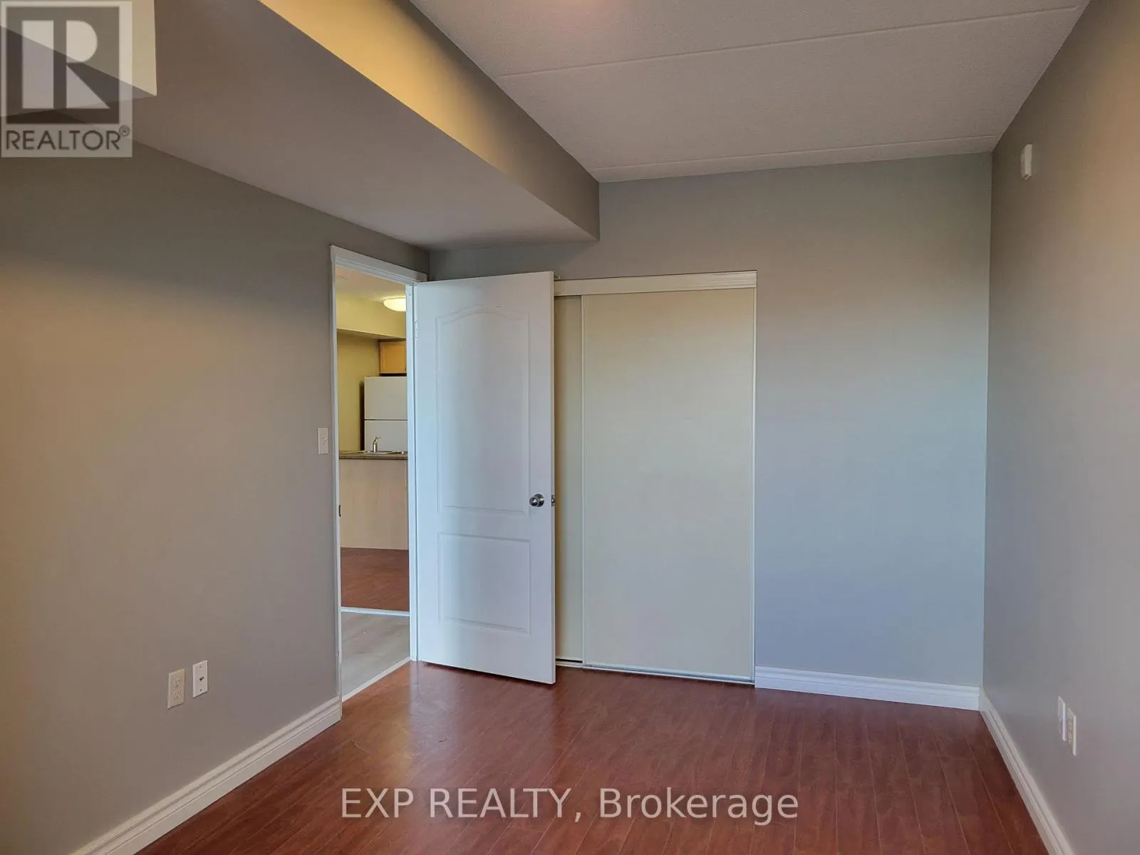 411 - 85 BARRIE ROAD