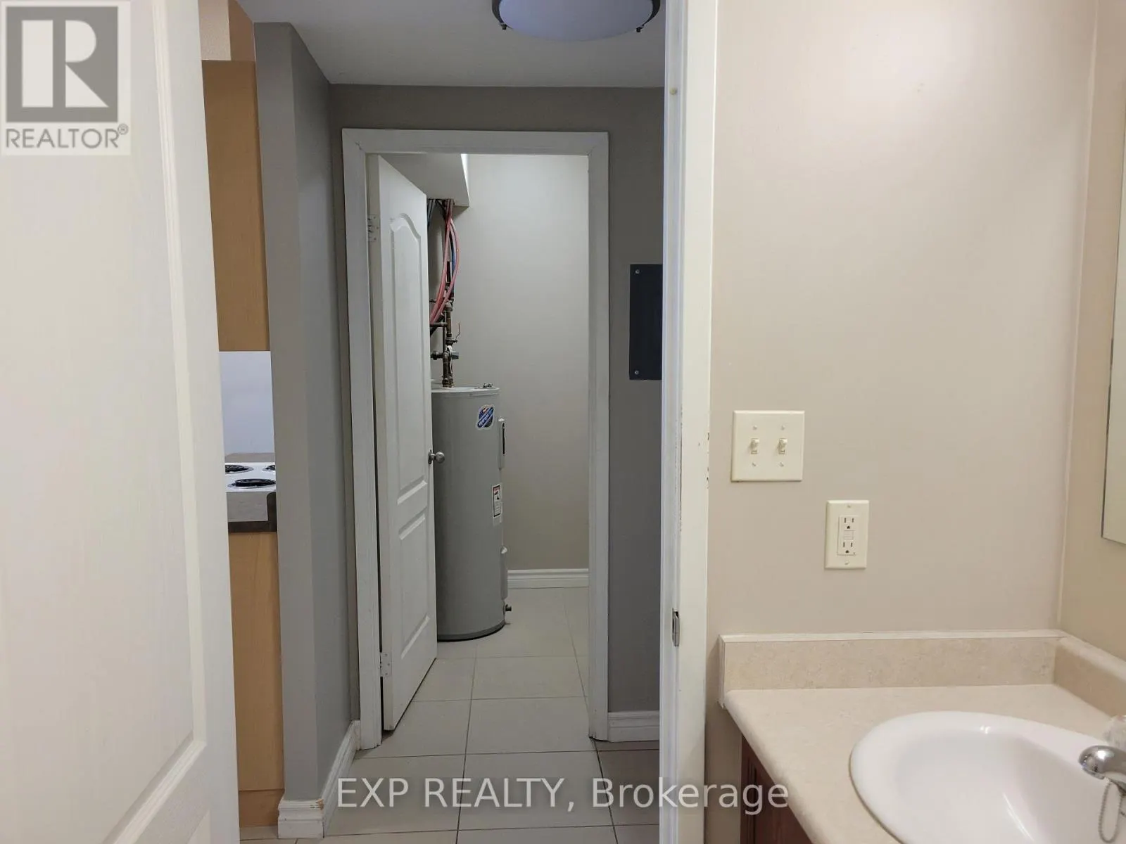 411 - 85 BARRIE ROAD