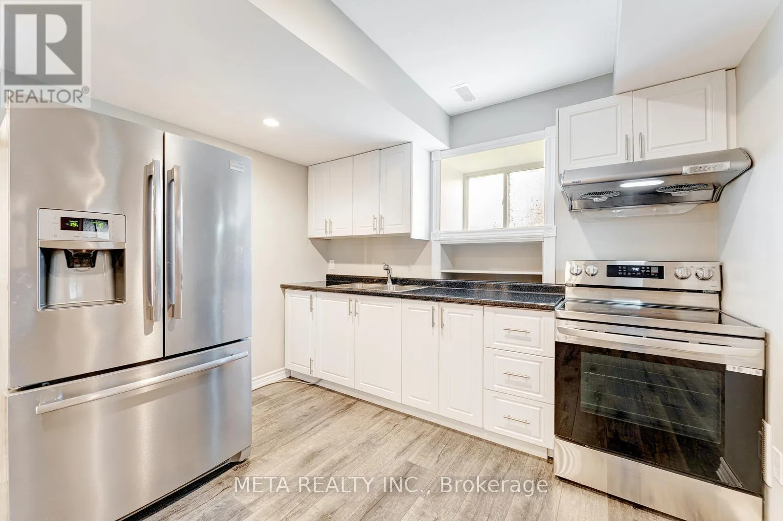 49 RED PINE CRESCENT