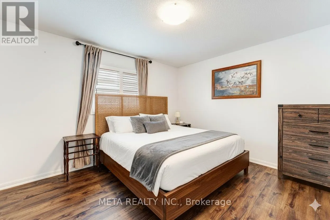 49 RED PINE CRESCENT