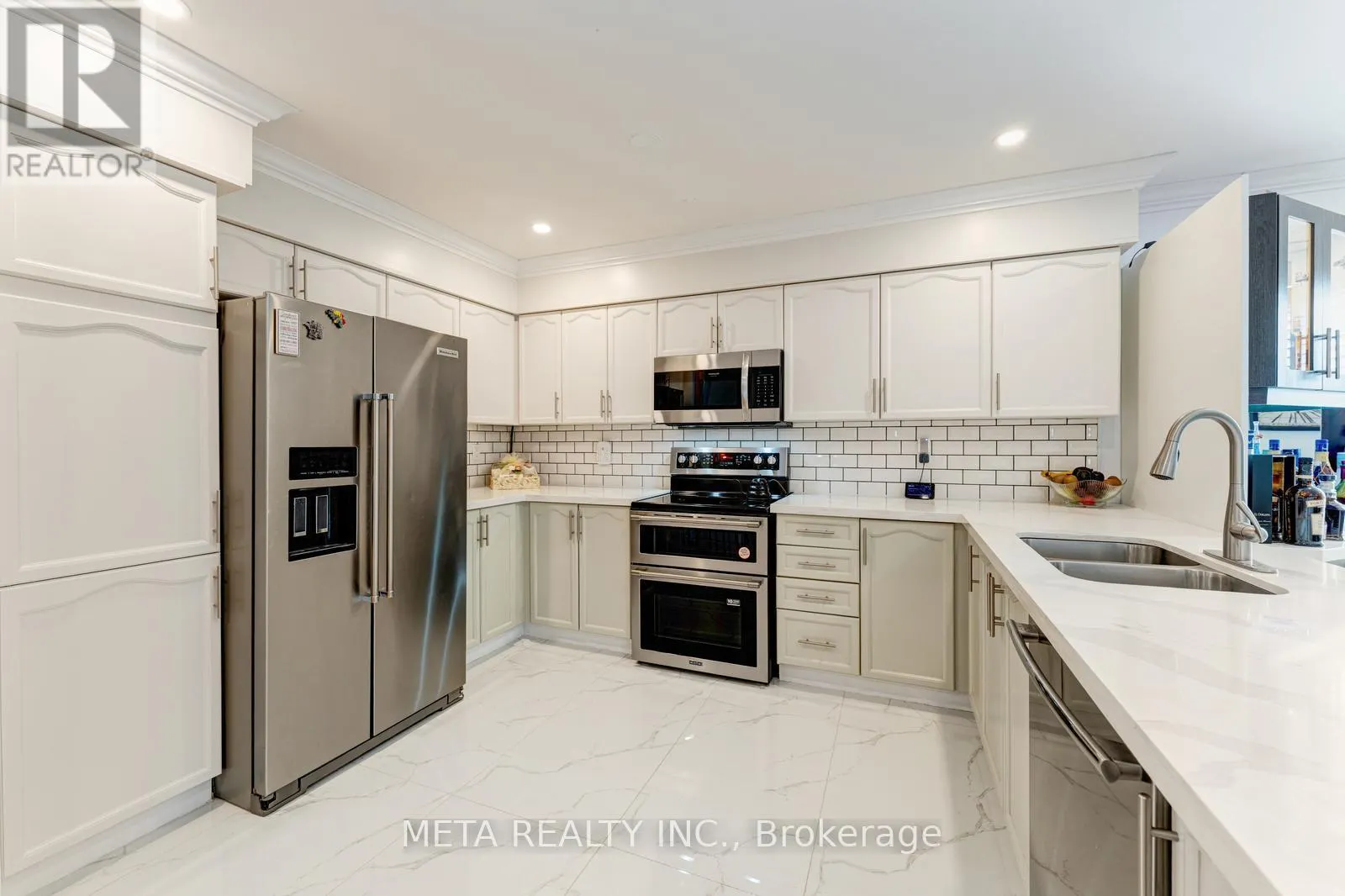 49 RED PINE CRESCENT