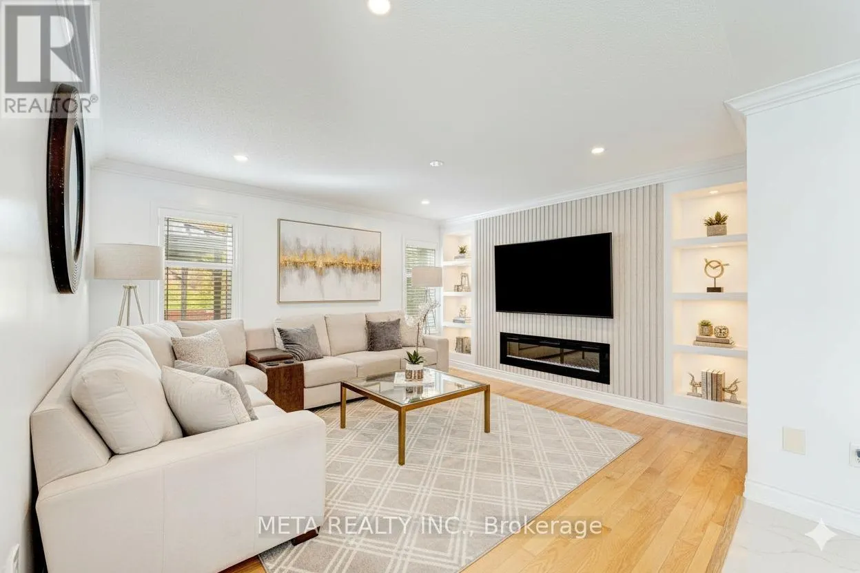 49 RED PINE CRESCENT