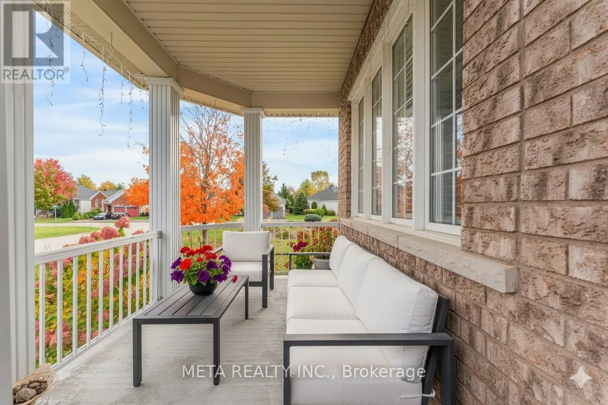 49 RED PINE CRESCENT