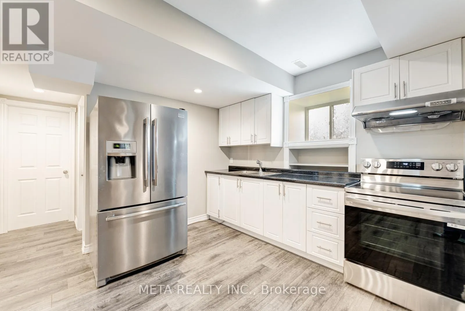 49 RED PINE CRESCENT