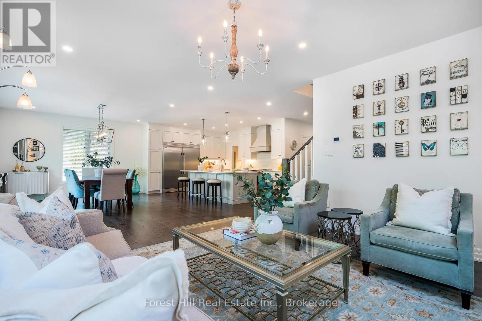 155 GLENLAKE BOULEVARD