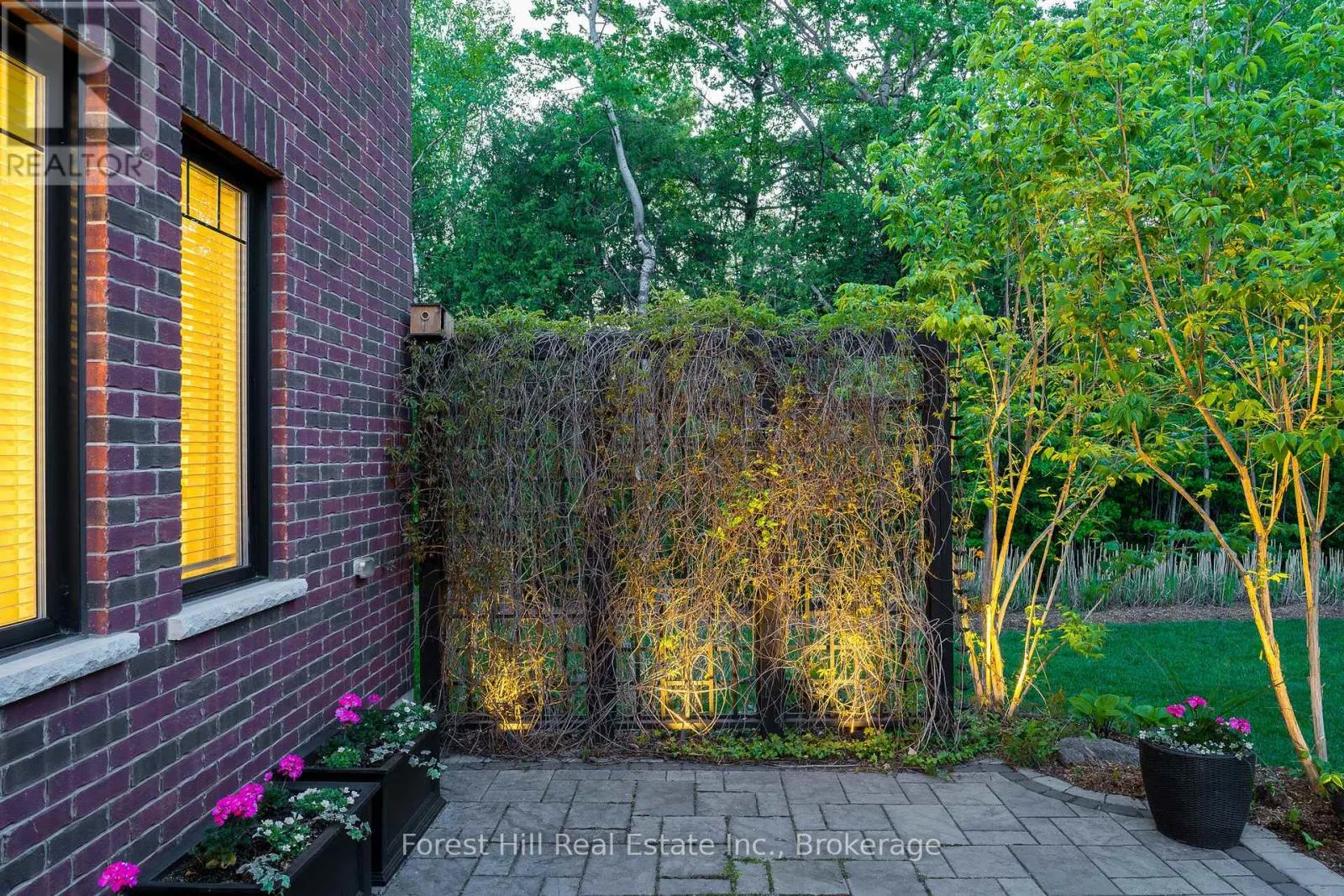 155 GLENLAKE BOULEVARD