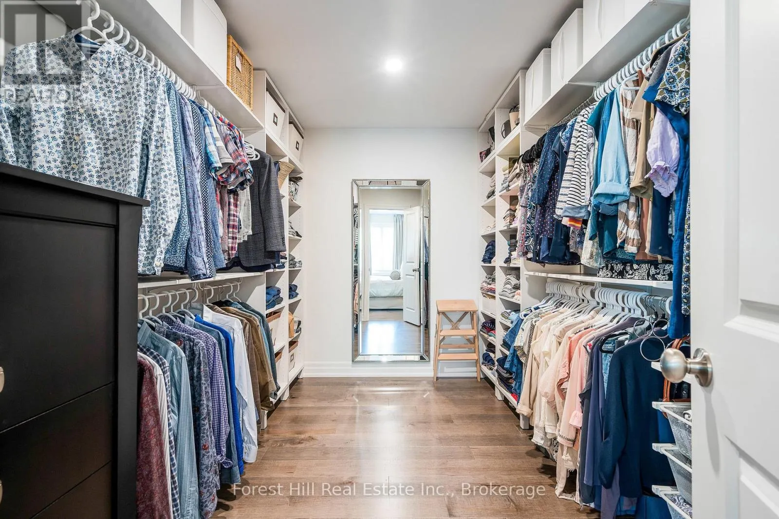 155 GLENLAKE BOULEVARD