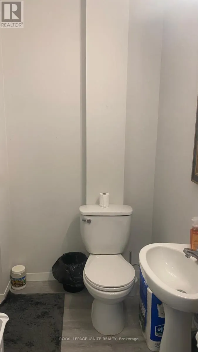 385 & 387 WEST STREET N