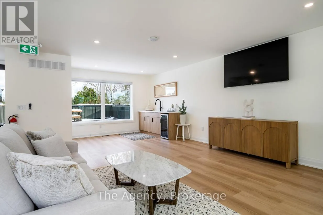 1,2,3 - 145 KANDAHAR LANE, #1,2,3