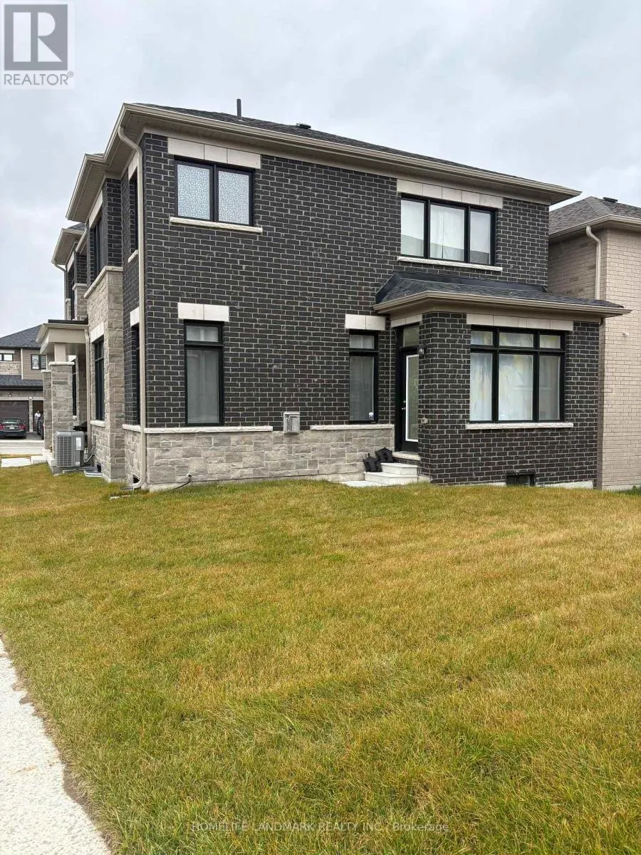 21 KINGSBURY TRAIL E