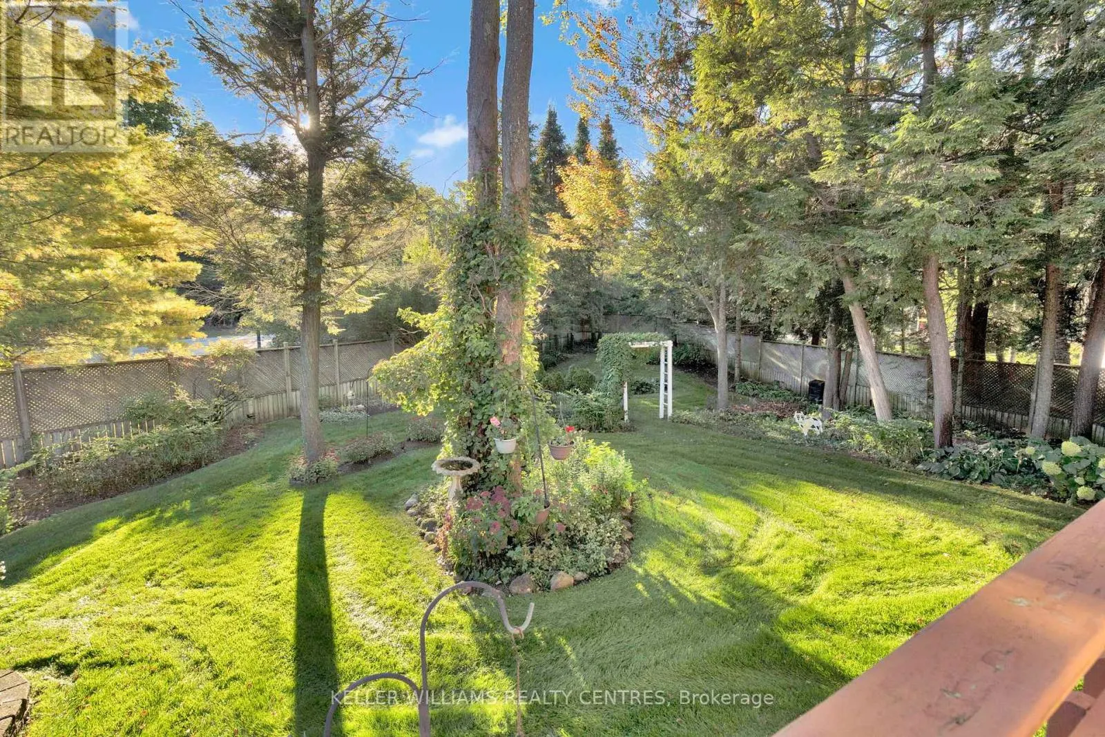 11 BIRCHMOUNT CIRCLE