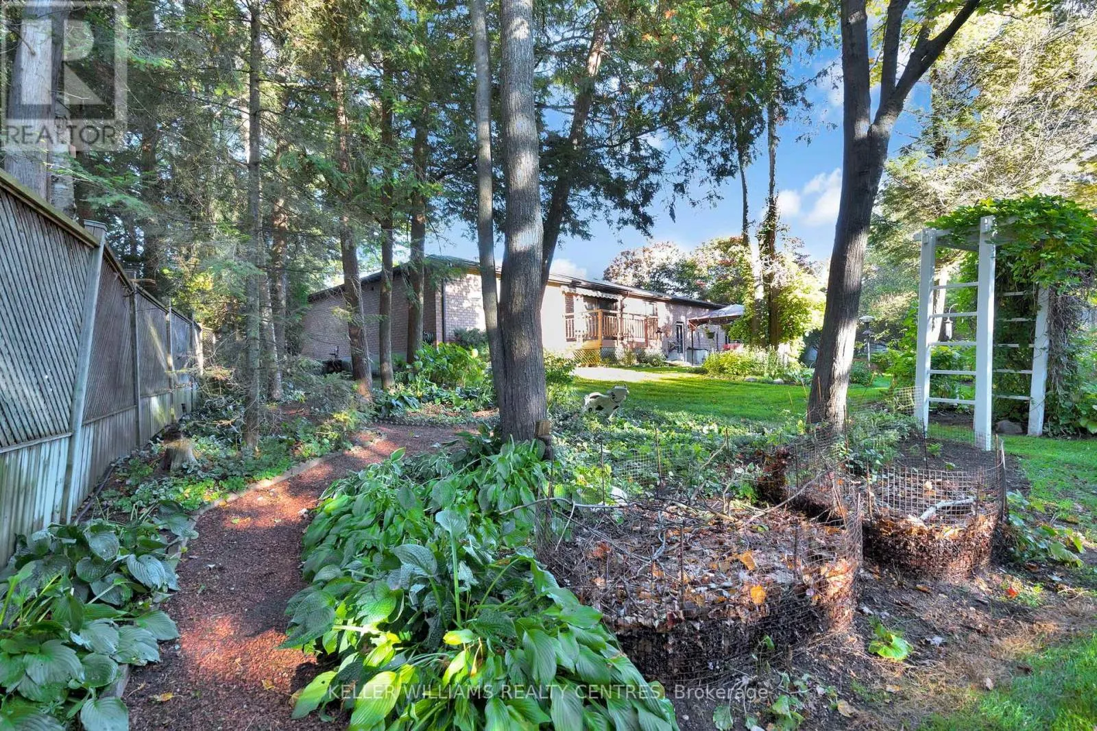 11 BIRCHMOUNT CIRCLE