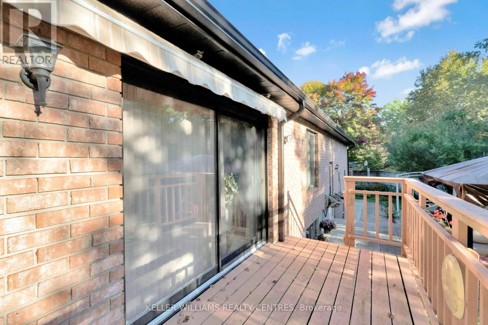 11 BIRCHMOUNT CIRCLE