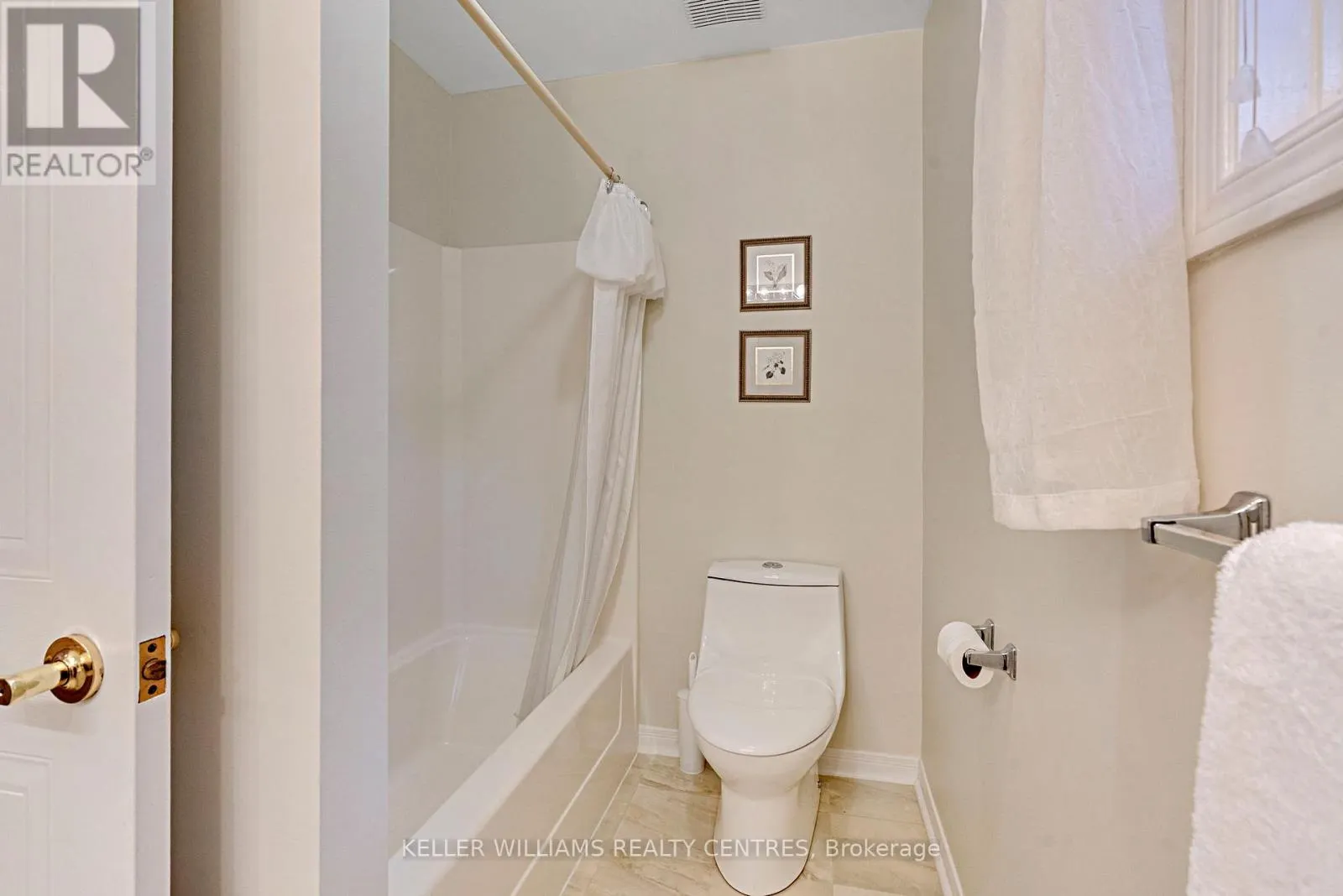 11 BIRCHMOUNT CIRCLE