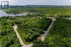 LOT 41 EXPLORERS LANDING