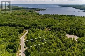 LOT 41 EXPLORERS LANDING