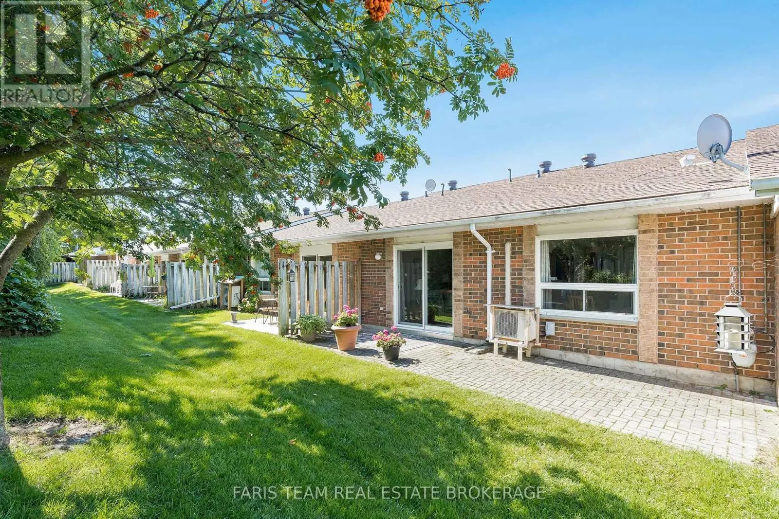 93 - 696 KING STREET