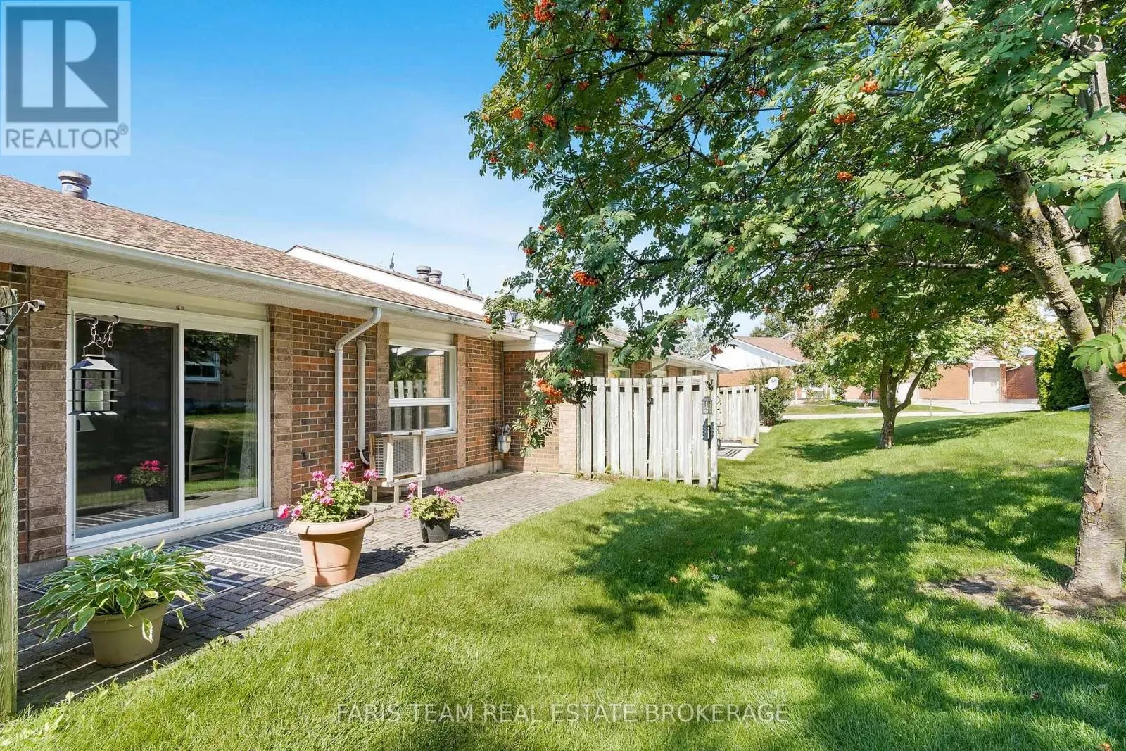 93 - 696 KING STREET