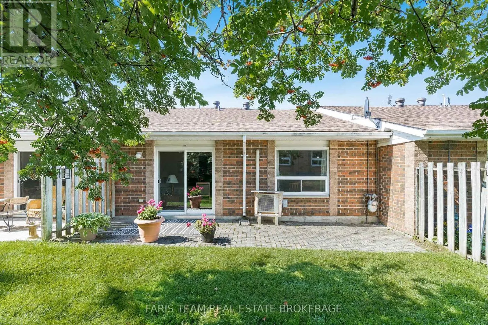 93 - 696 KING STREET