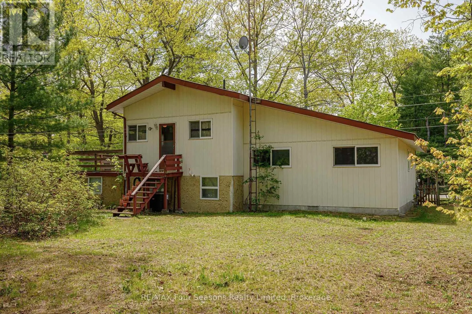 828 OXBOW PARK DRIVE