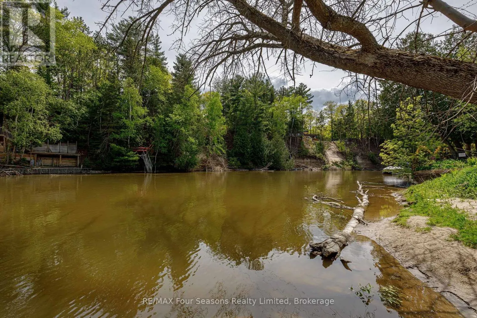 828 OXBOW PARK DRIVE