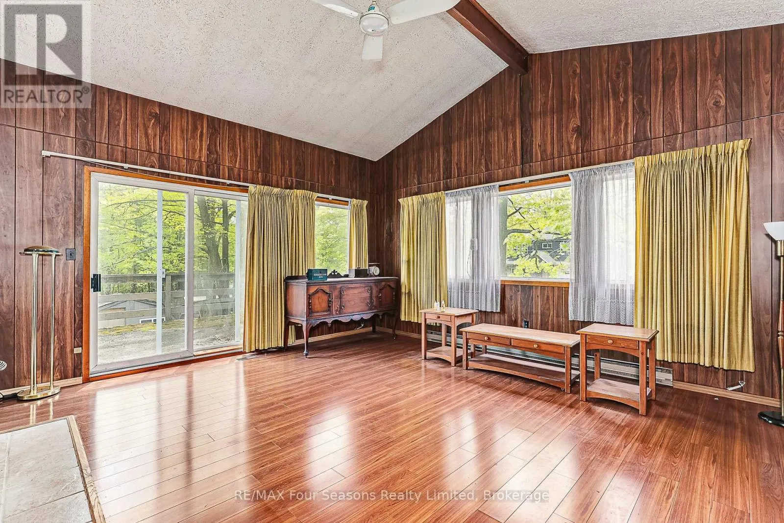 828 OXBOW PARK DRIVE