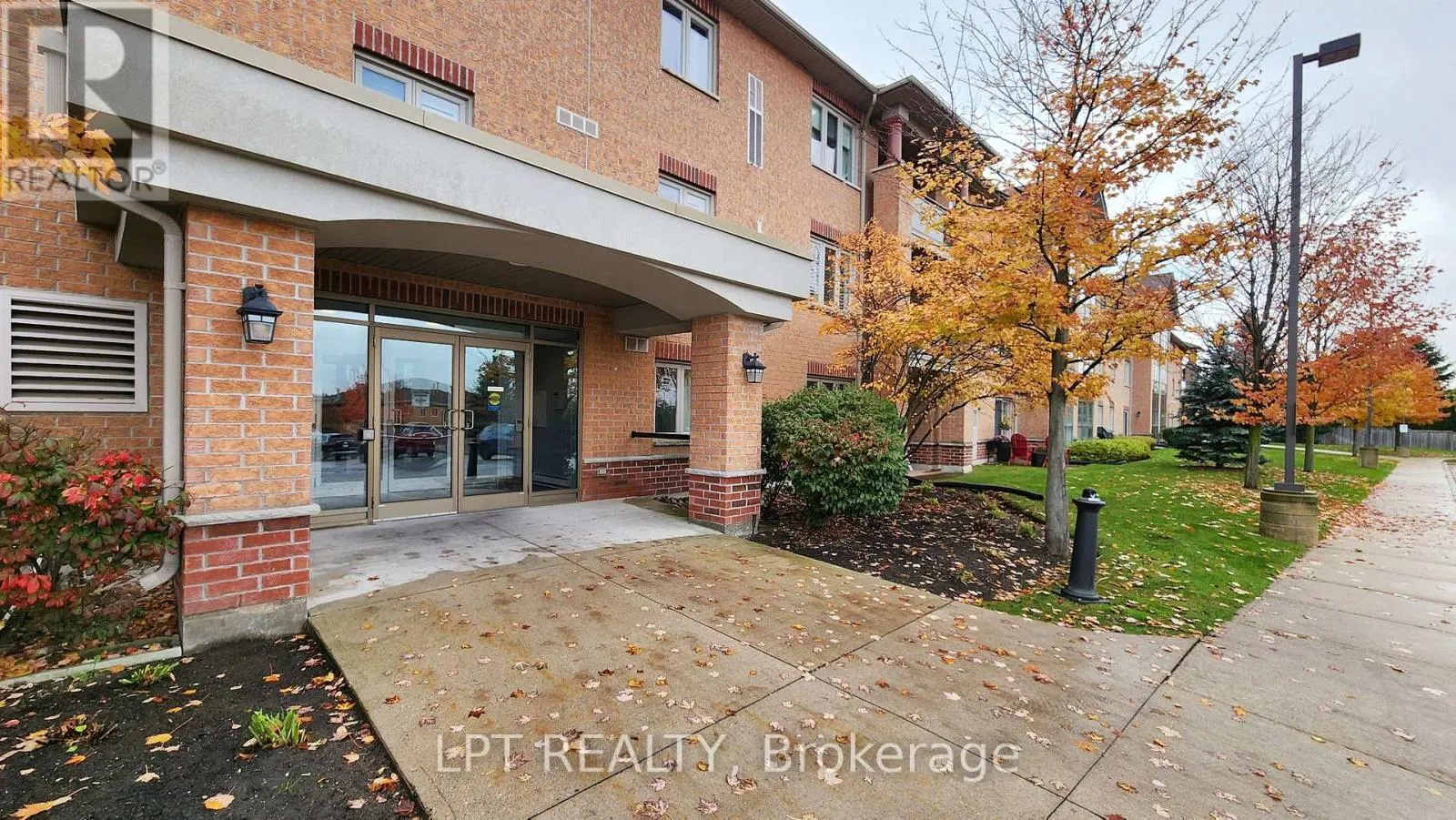 110 - 500 MAPLEVIEW DRIVE W