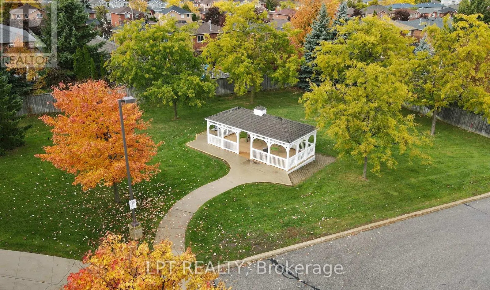 110 - 500 MAPLEVIEW DRIVE W