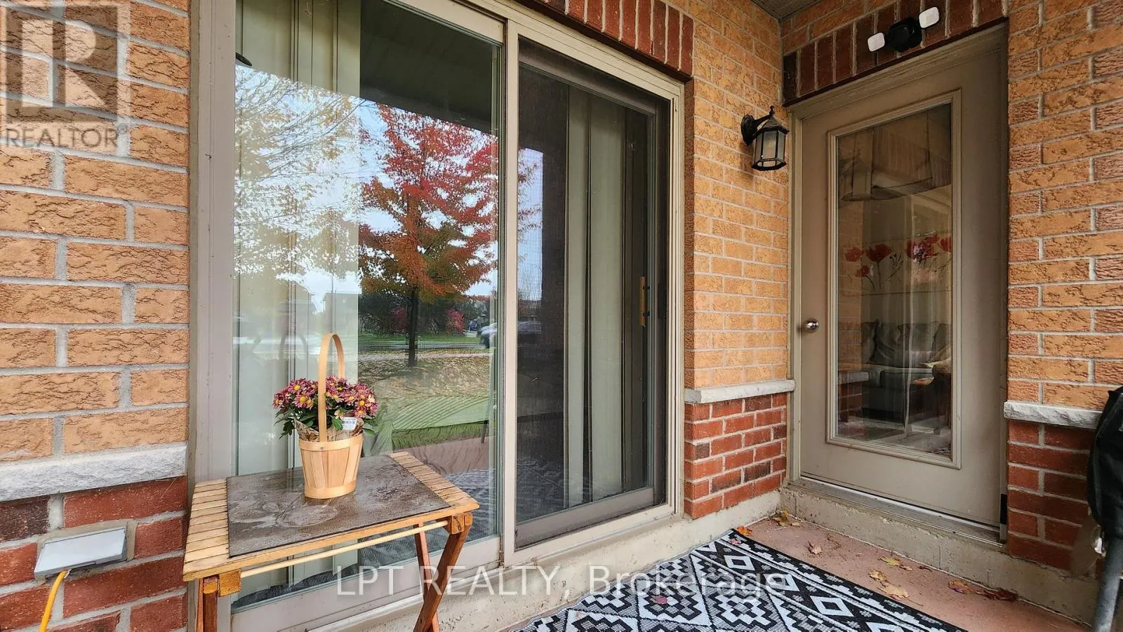 110 - 500 MAPLEVIEW DRIVE W