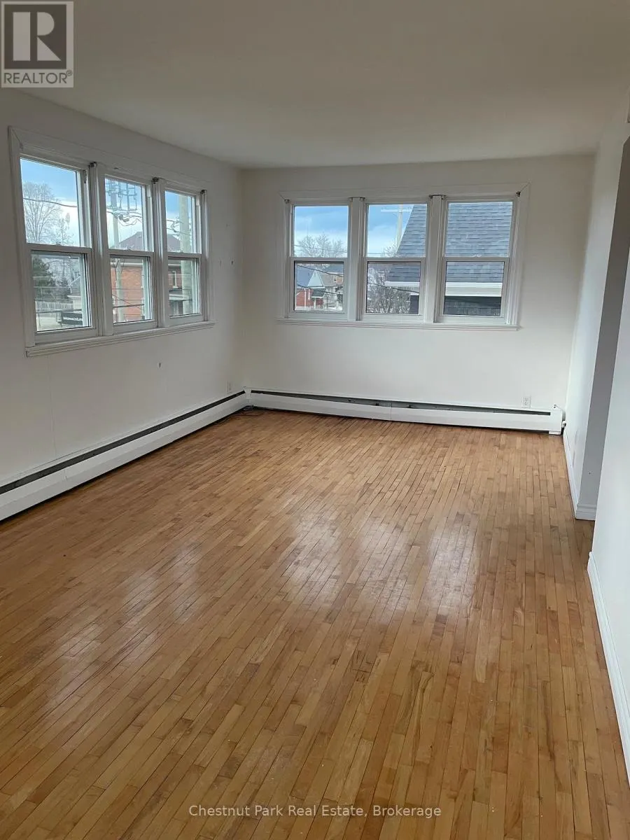 4 - 285 STE MARIE STREET, #4