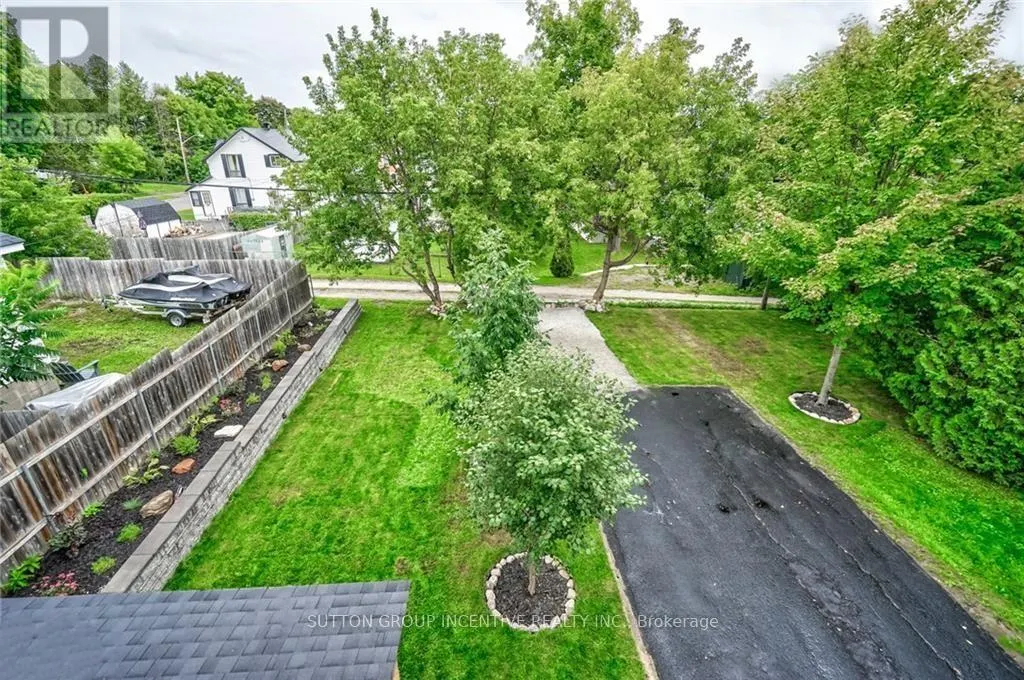 1 - 234 LACLIE STREET