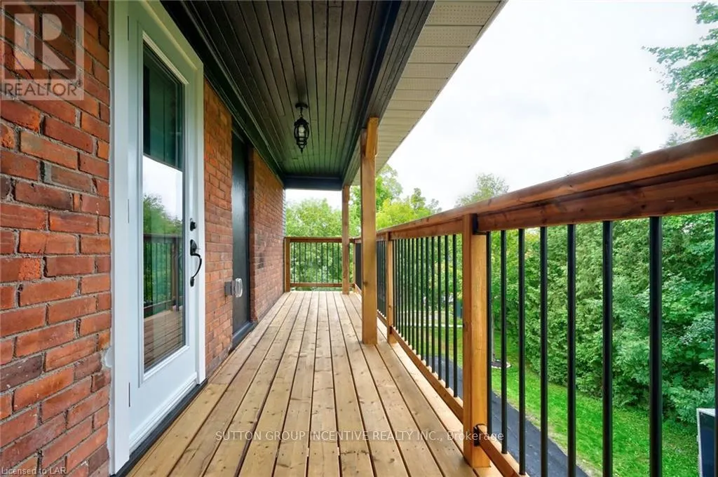 1 - 234 LACLIE STREET