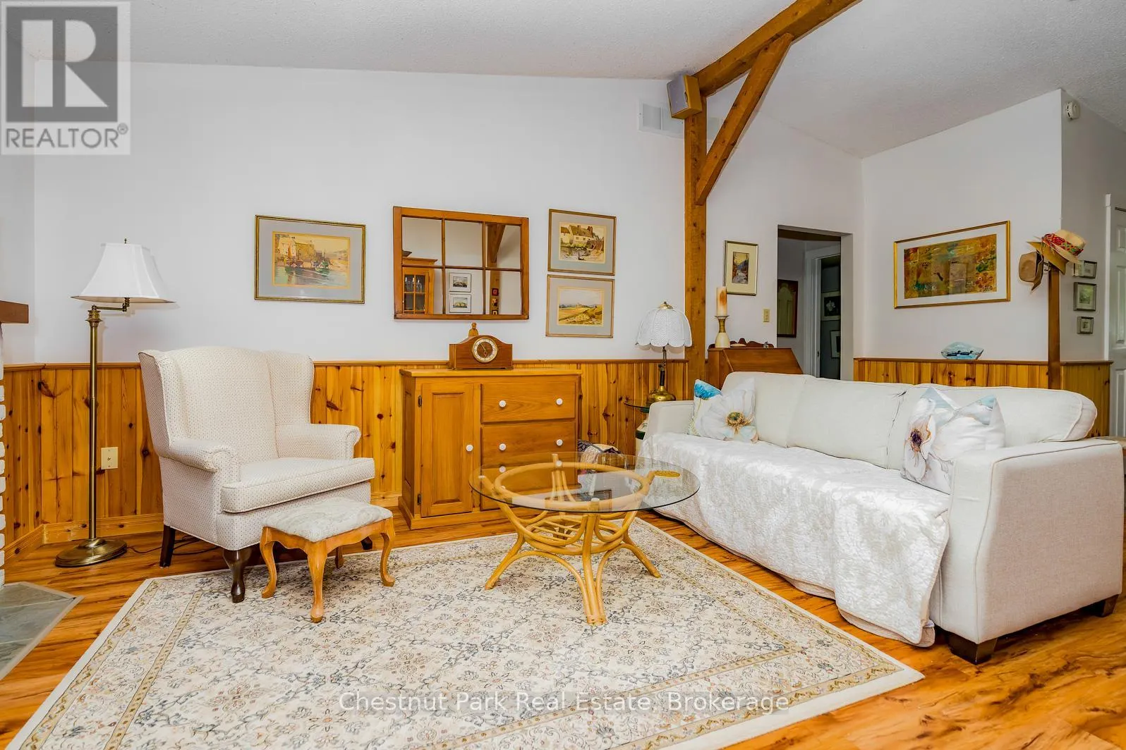 197 ESCARPMENT CRESCENT