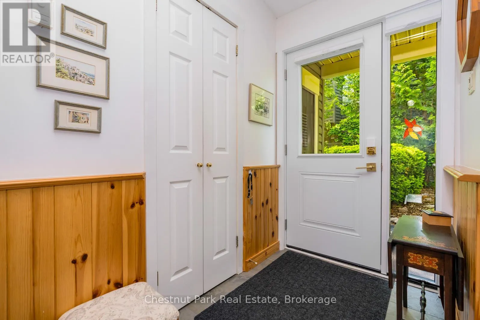 197 ESCARPMENT CRESCENT