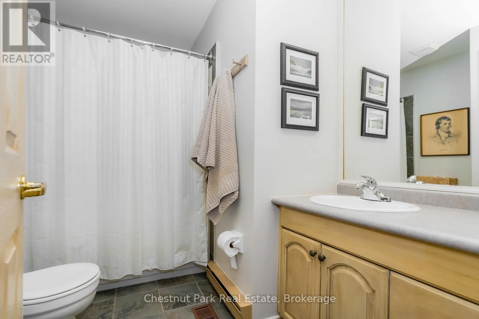 197 ESCARPMENT CRESCENT